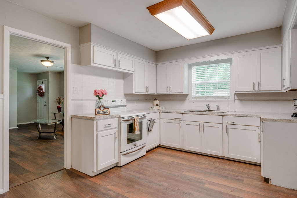 4413 South 21st Street, Fort Smith, Arkansas - Compass Realty & Construction Group