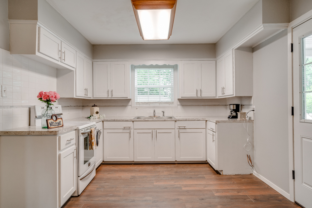 4413 South 21st Street, Fort Smith, Arkansas - Compass Realty & Construction Group