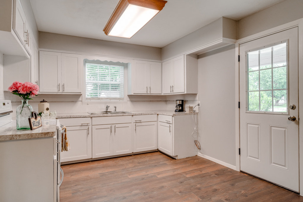4413 South 21st Street, Fort Smith, Arkansas - Compass Realty & Construction Group